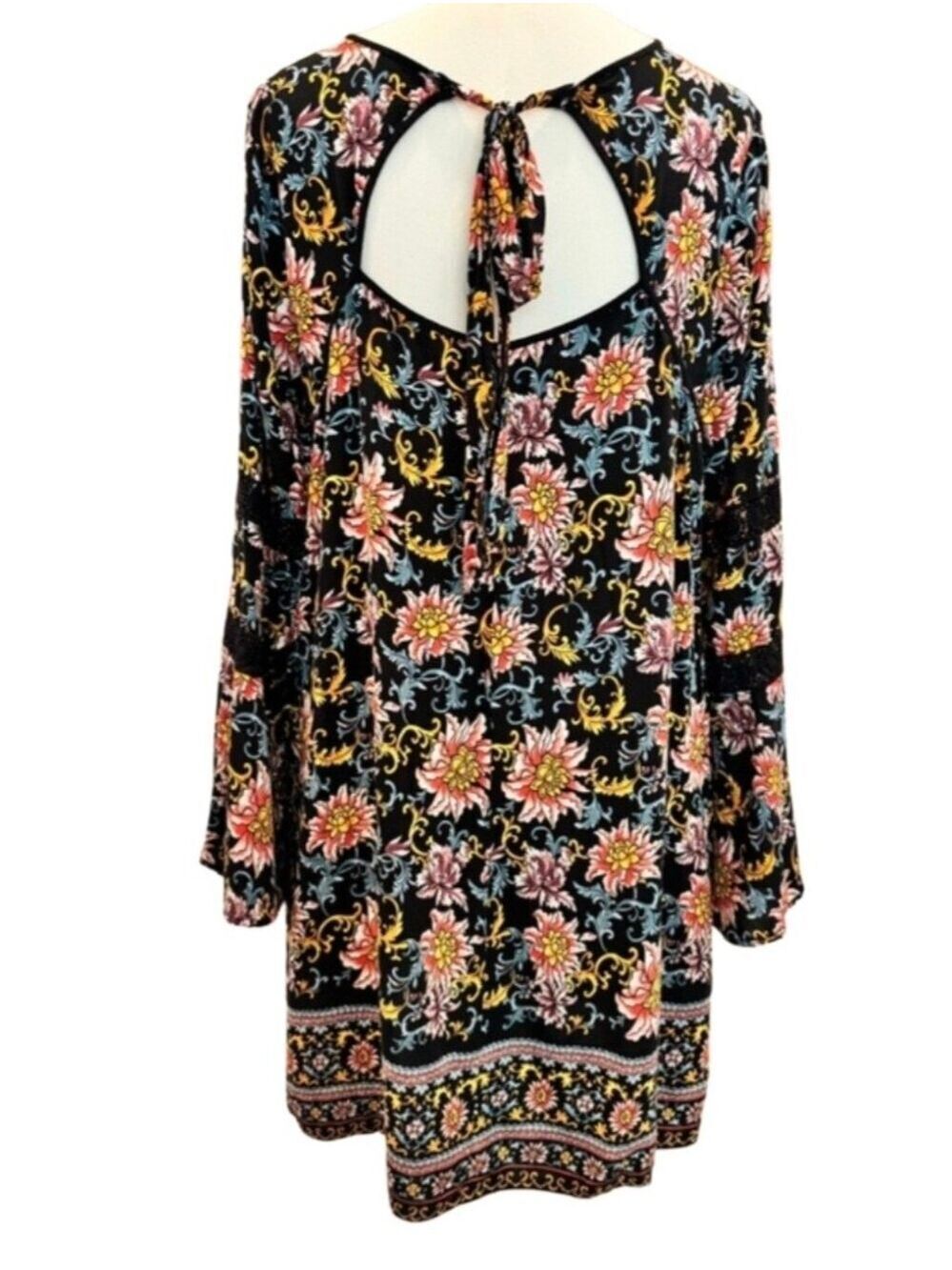 Xhilaration Black Floral Bell Sleeve Mini Dress XXL - Picture 11 of 17